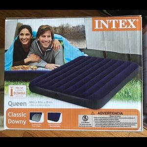 Intex air mattress queen